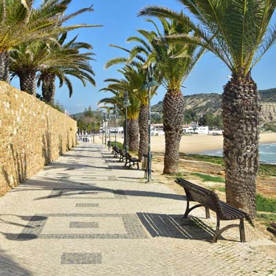 Il lungomare di Praia de Luz