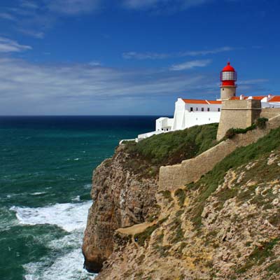 scogliere di 75 metri di Cabo de Sao Vicente